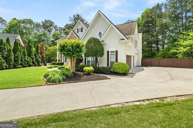 1008 STREAM VALLEY CT