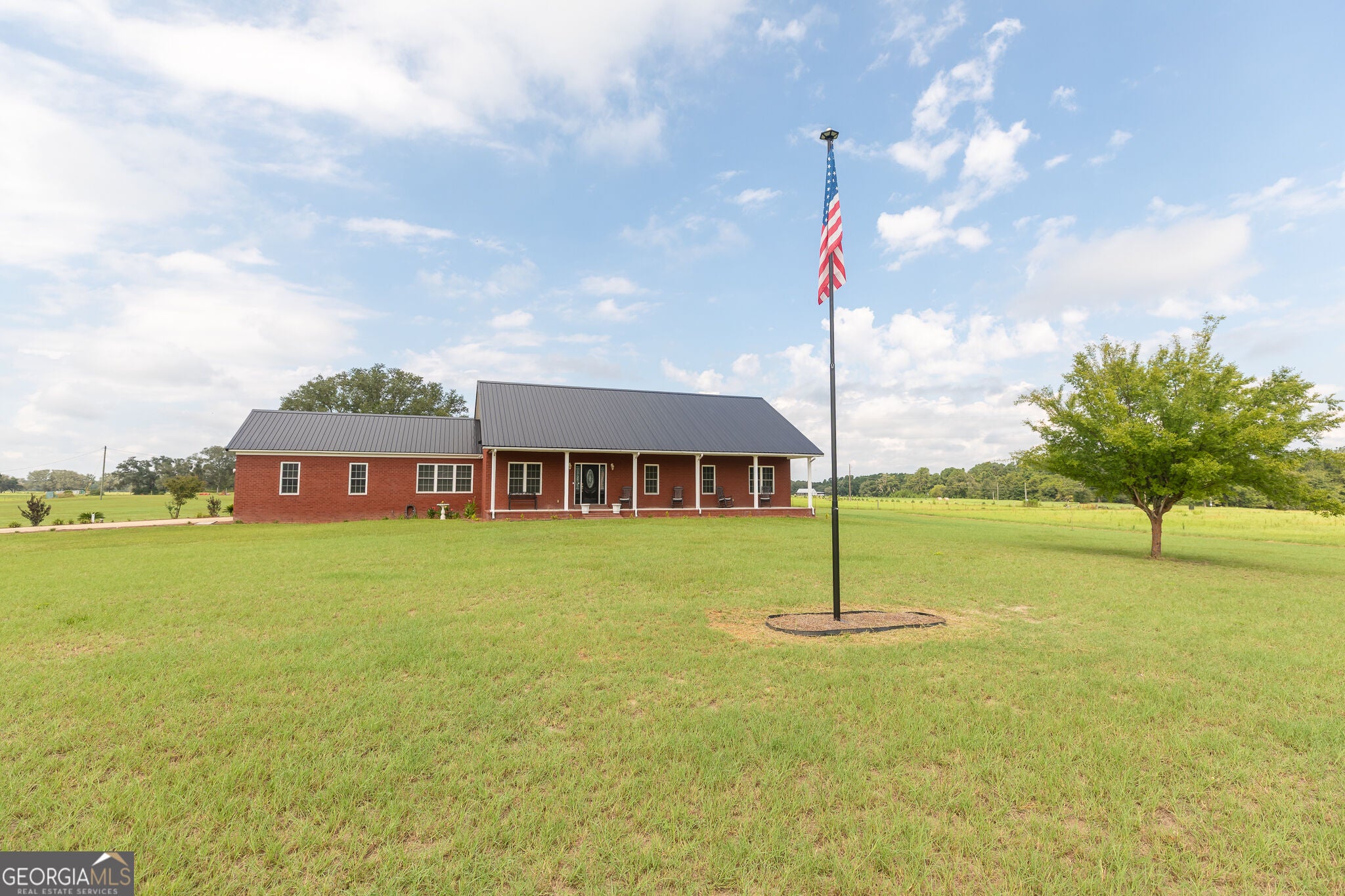 1948 US Highway 280 W