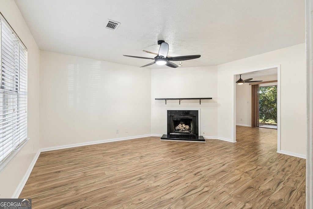Photo of 101 Vineyard Pond Drive NW, Norcross, GA 30071 (MLS # 10846021)