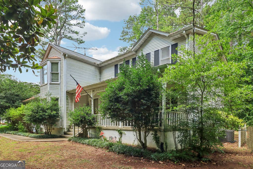 Photo of 145 Red Oak Dr, Fayetteville, GA 30214 (MLS # 10808099)