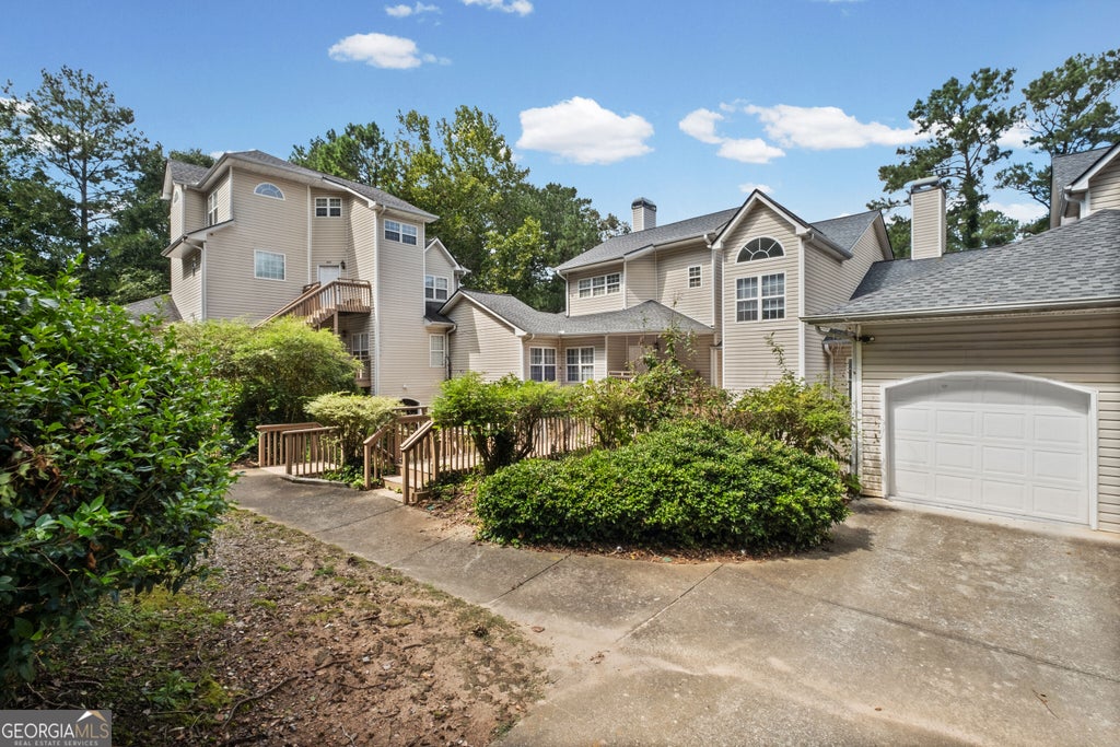 Photo of 8806 Fairview Bluff Rd. BLF, Johns Creek, GA 30022 (MLS # 10853809)