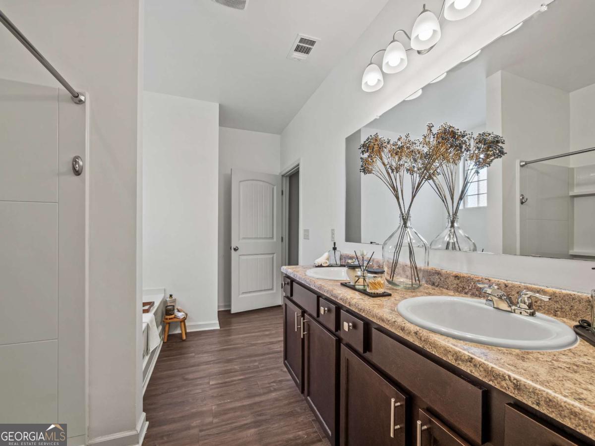 Heritage Pointe - Residential