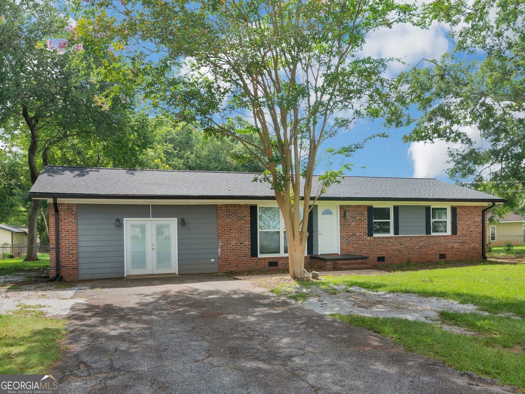 Photo of 100 Marlon Street, Thomaston, GA 30286 (MLS # 10811545)