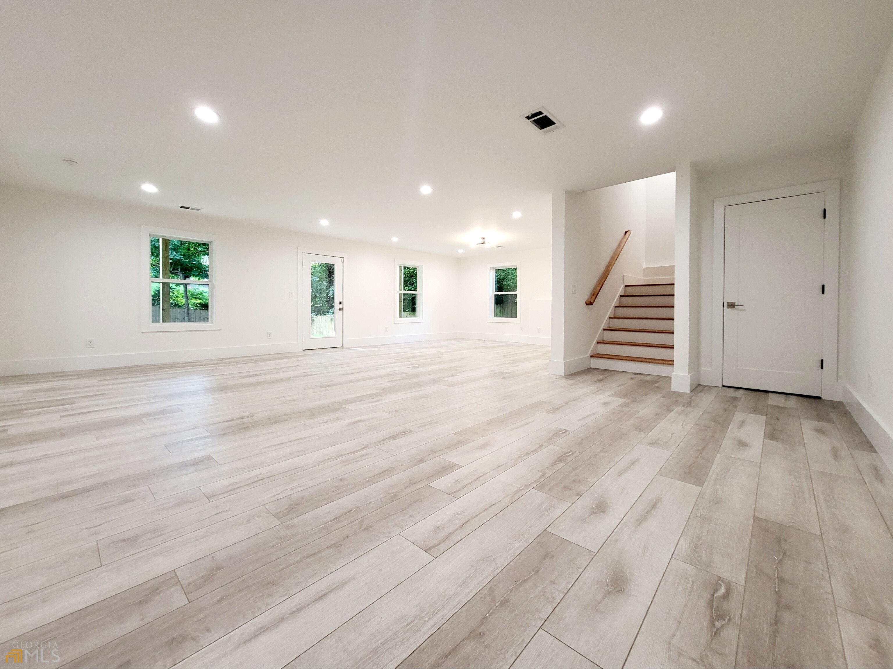 Woodland Hills - Residential