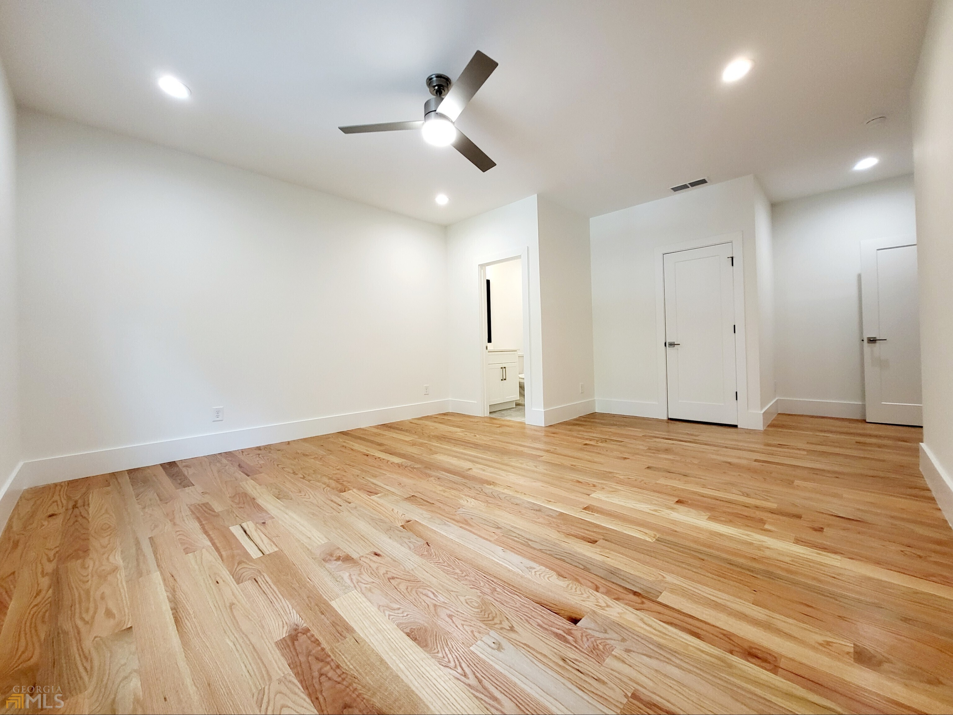 Woodland Hills - Residential