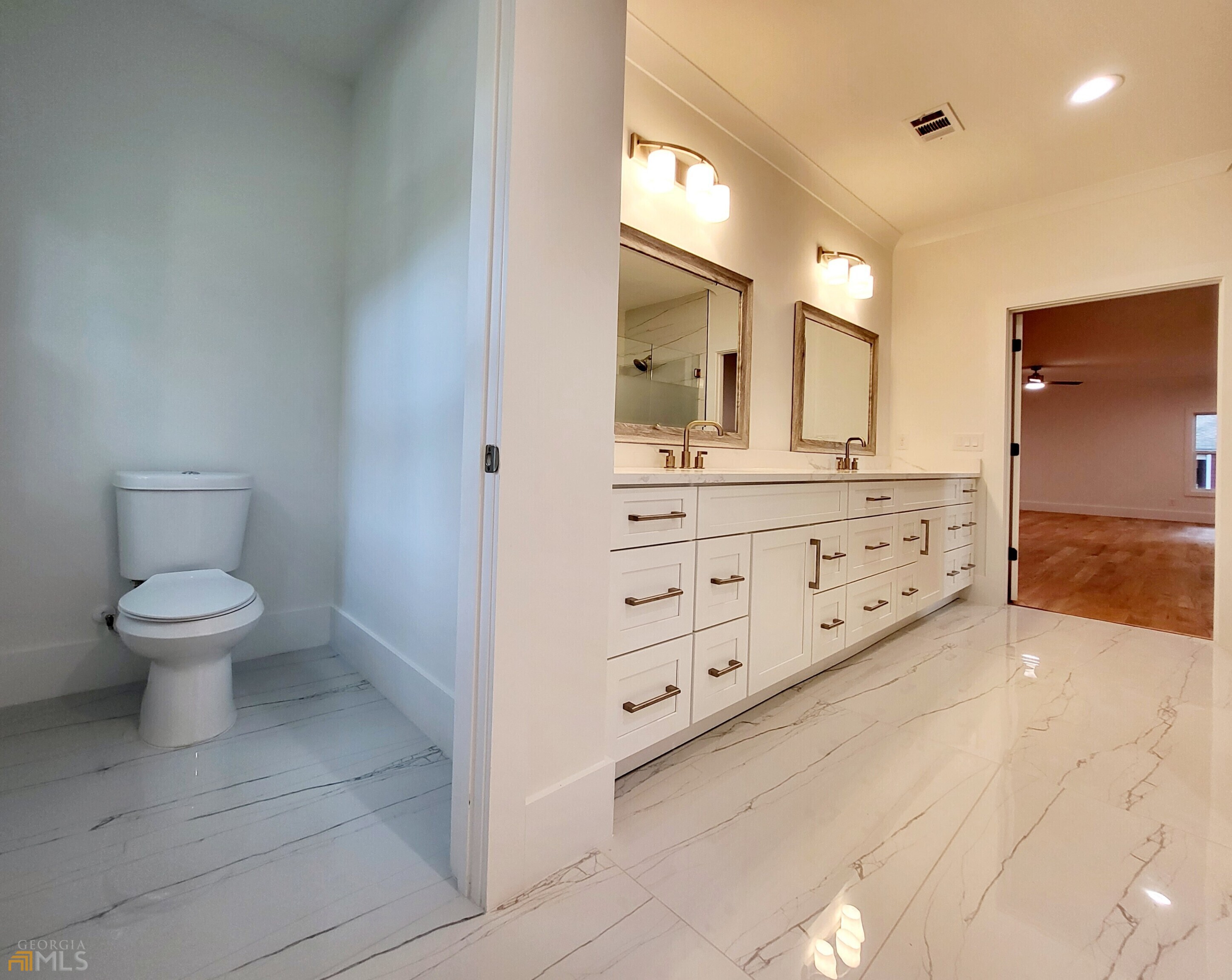 Woodland Hills - Residential