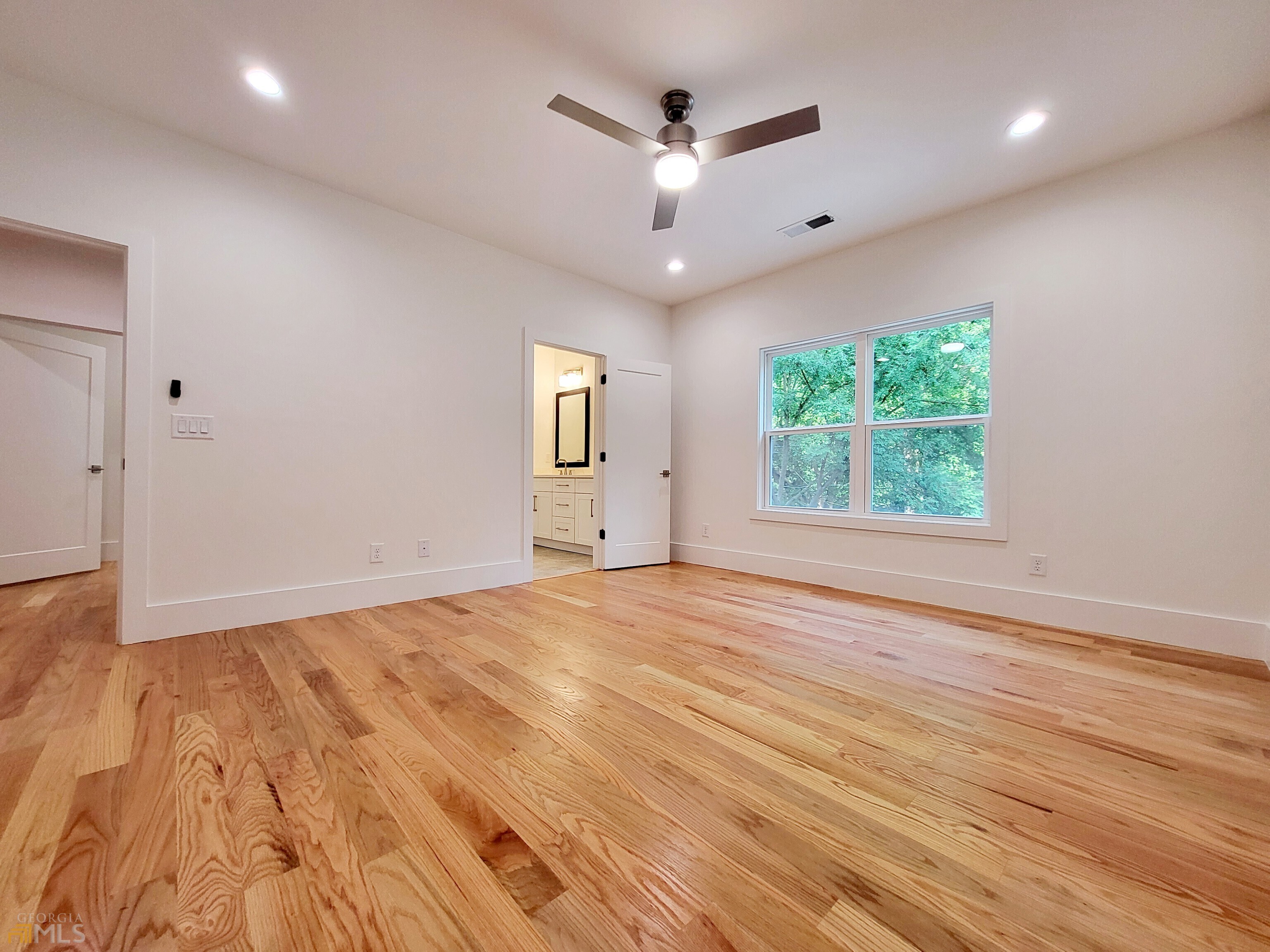 Woodland Hills - Residential