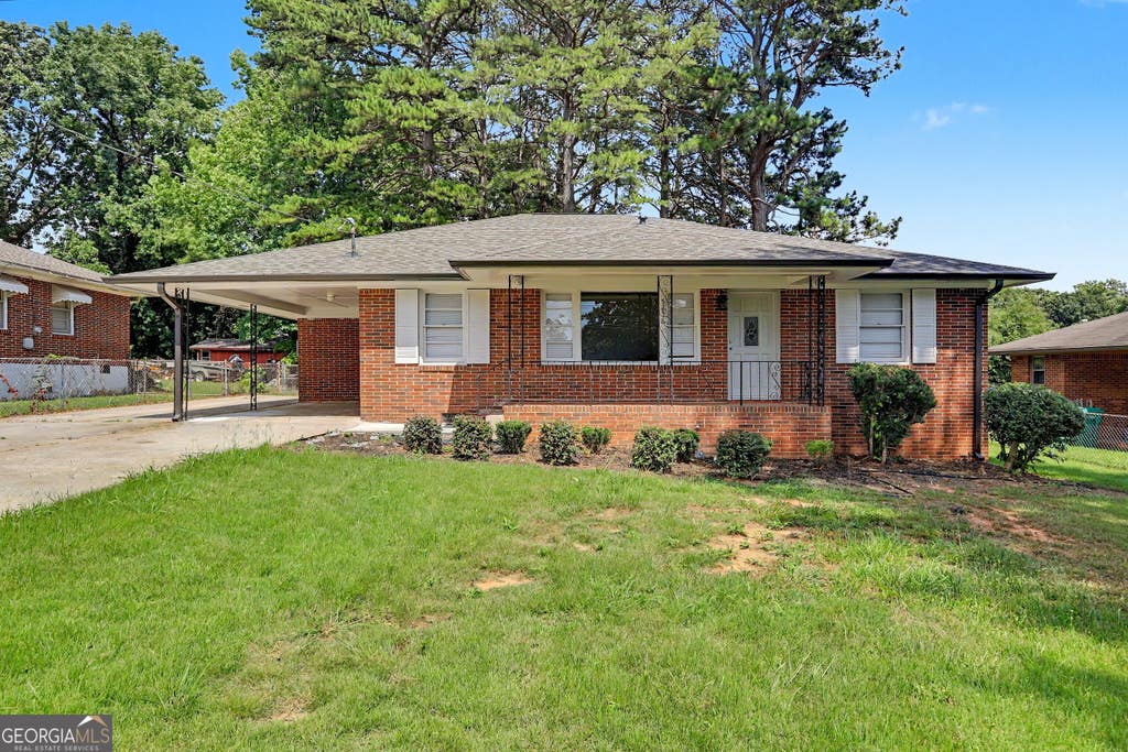 Photo of 5256 Eubanks Drive, Morrow, GA 30260 (MLS # 10802543)