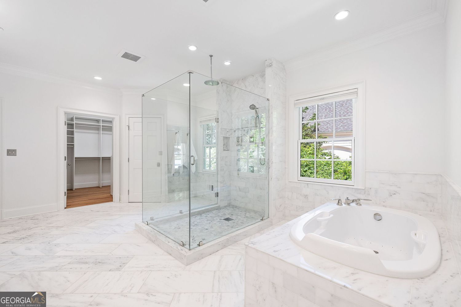 Atlanta, Georgia 30305, United States, 4 Bedrooms Bedrooms, ,5 BathroomsBathrooms,Residential,Active,168808