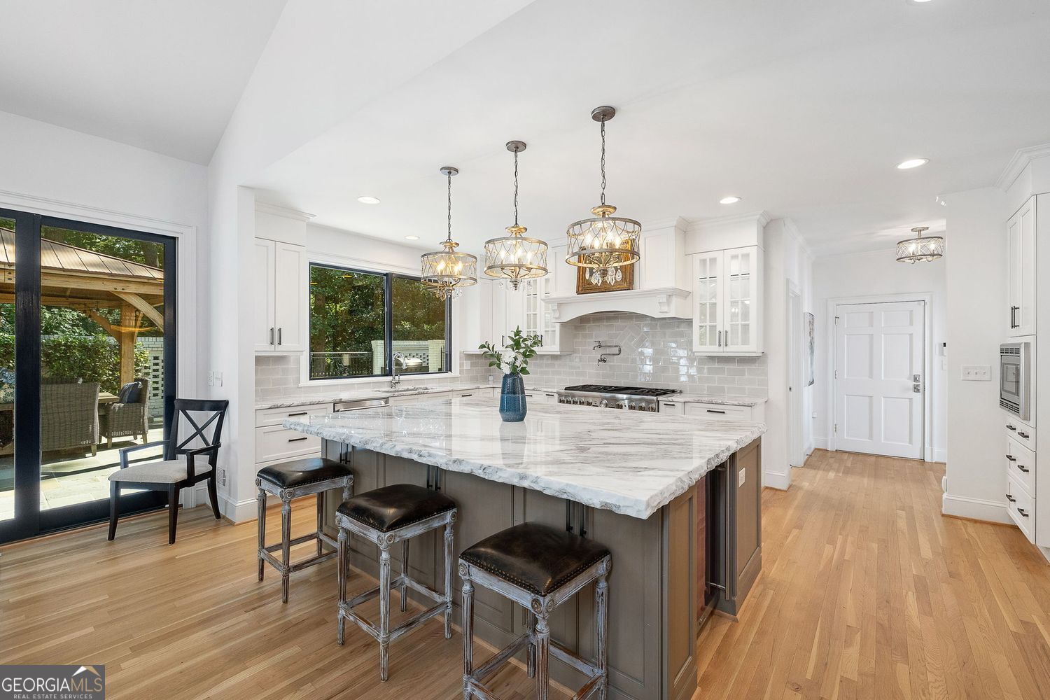 Atlanta, Georgia 30305, United States, 4 Bedrooms Bedrooms, ,5 BathroomsBathrooms,Residential,Active,168808