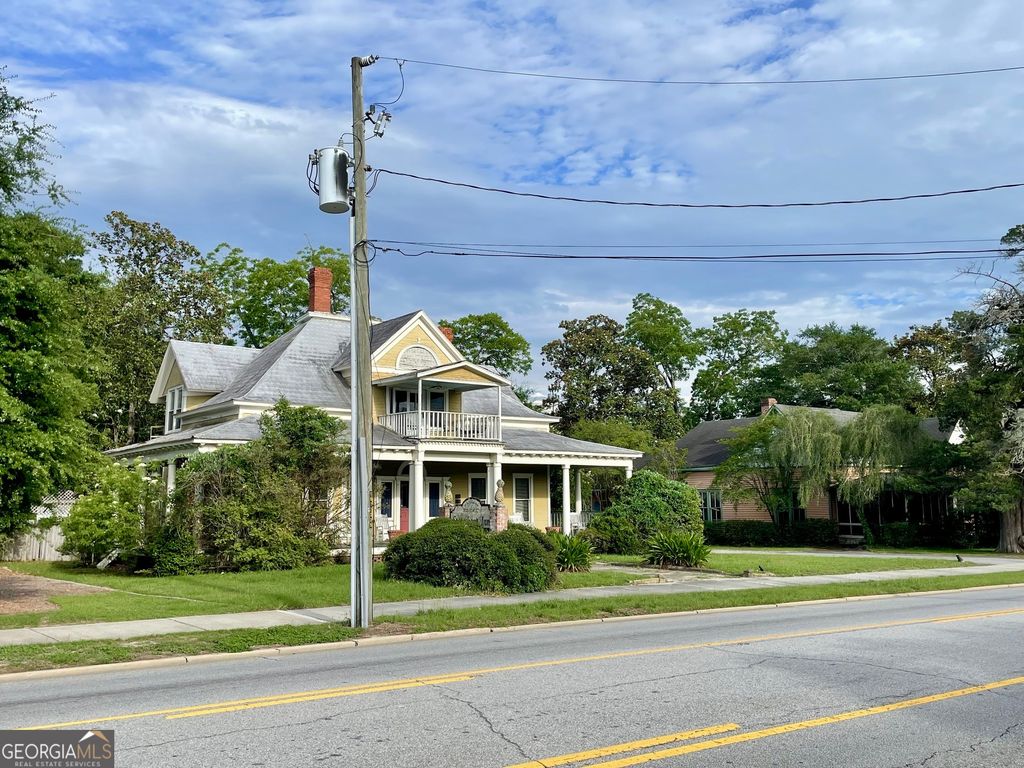 Photo of 106 S Main Street, Statesboro, GA 30458 (MLS # 10774661)