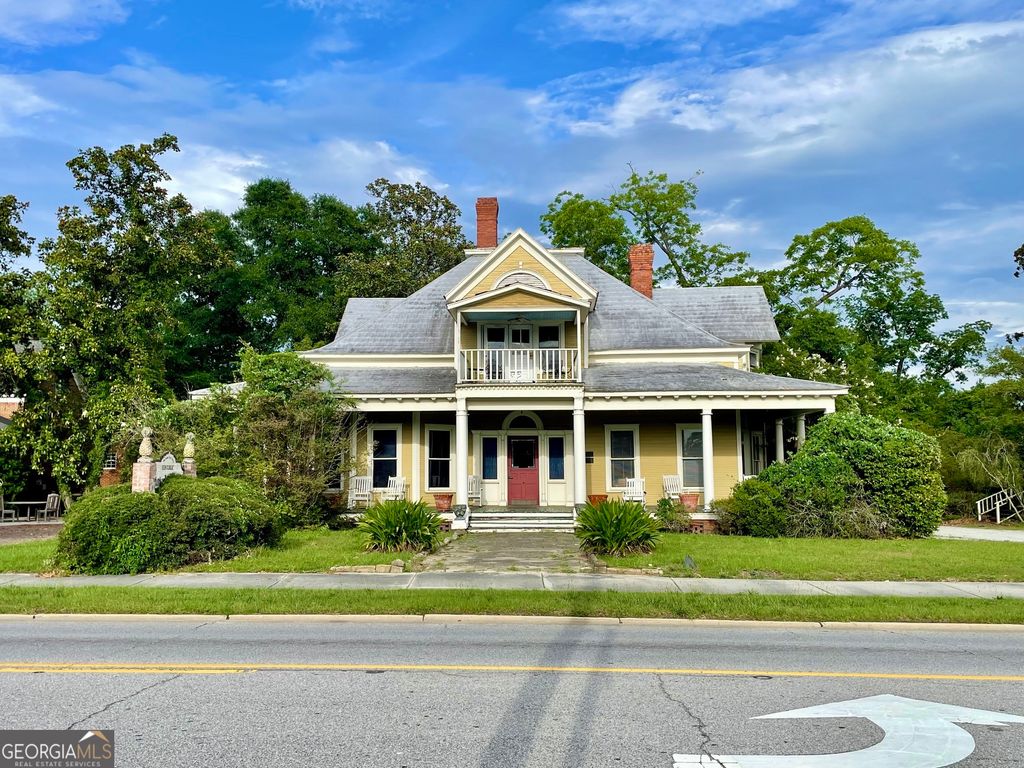 Photo of 106 S Main Street, Statesboro, GA 30458 (MLS # 10774661)