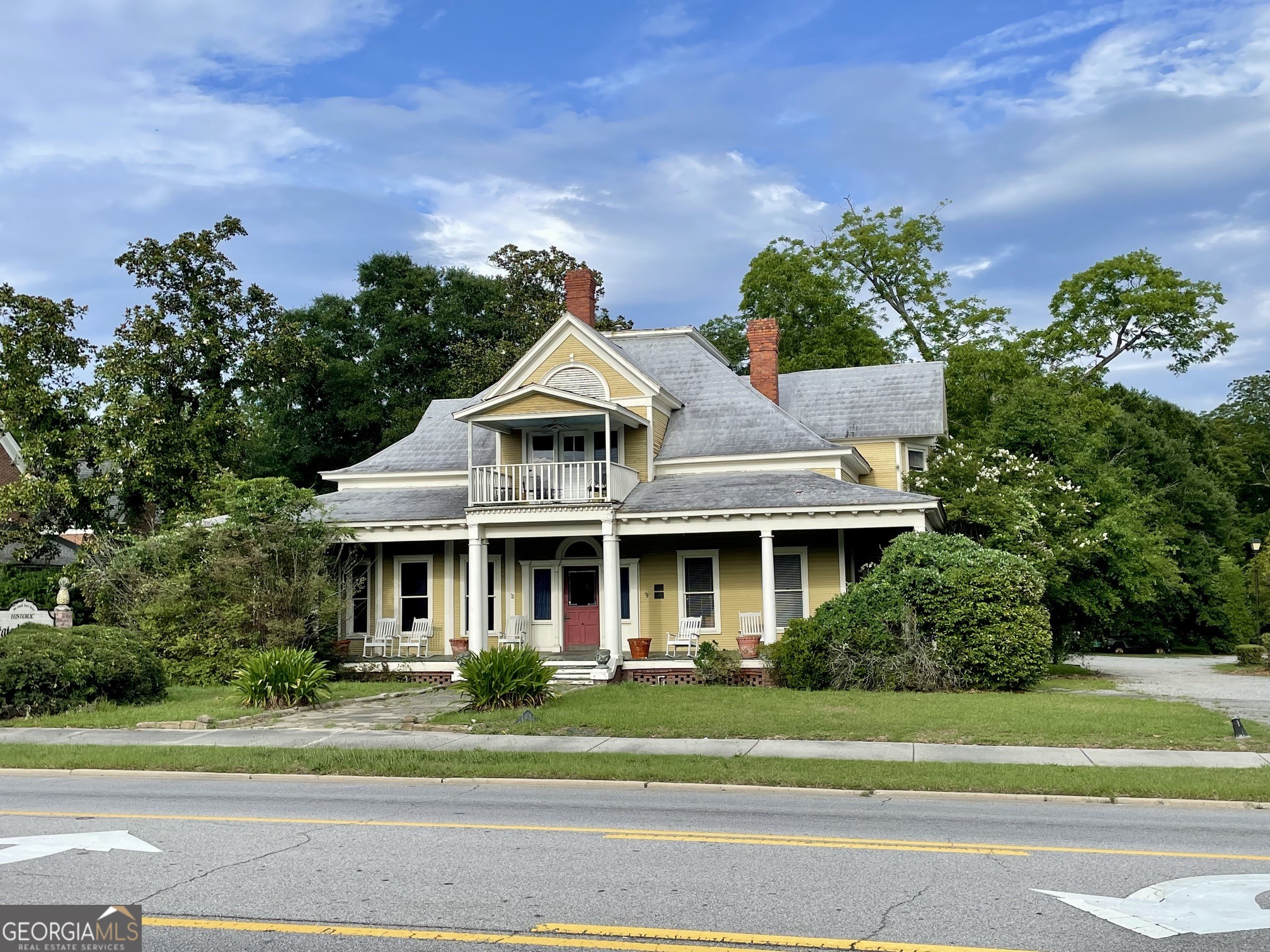 106 S Main ST