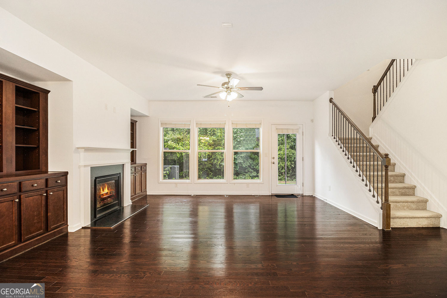 1425 Hampton Oaks Drive DR