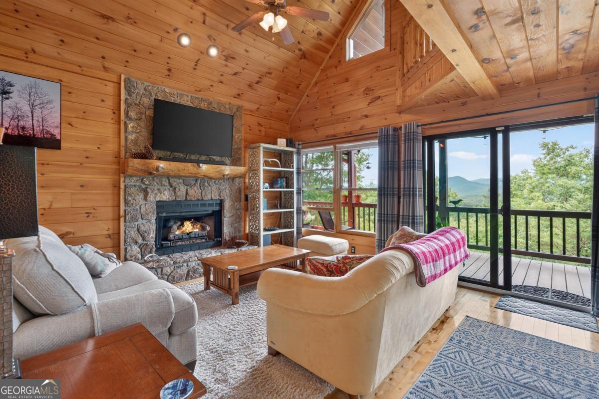 40 Foxfire LN 6