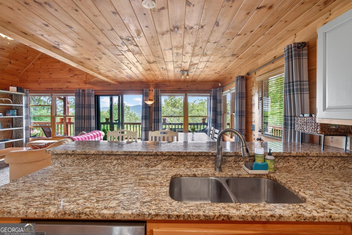 40 Foxfire LN 6