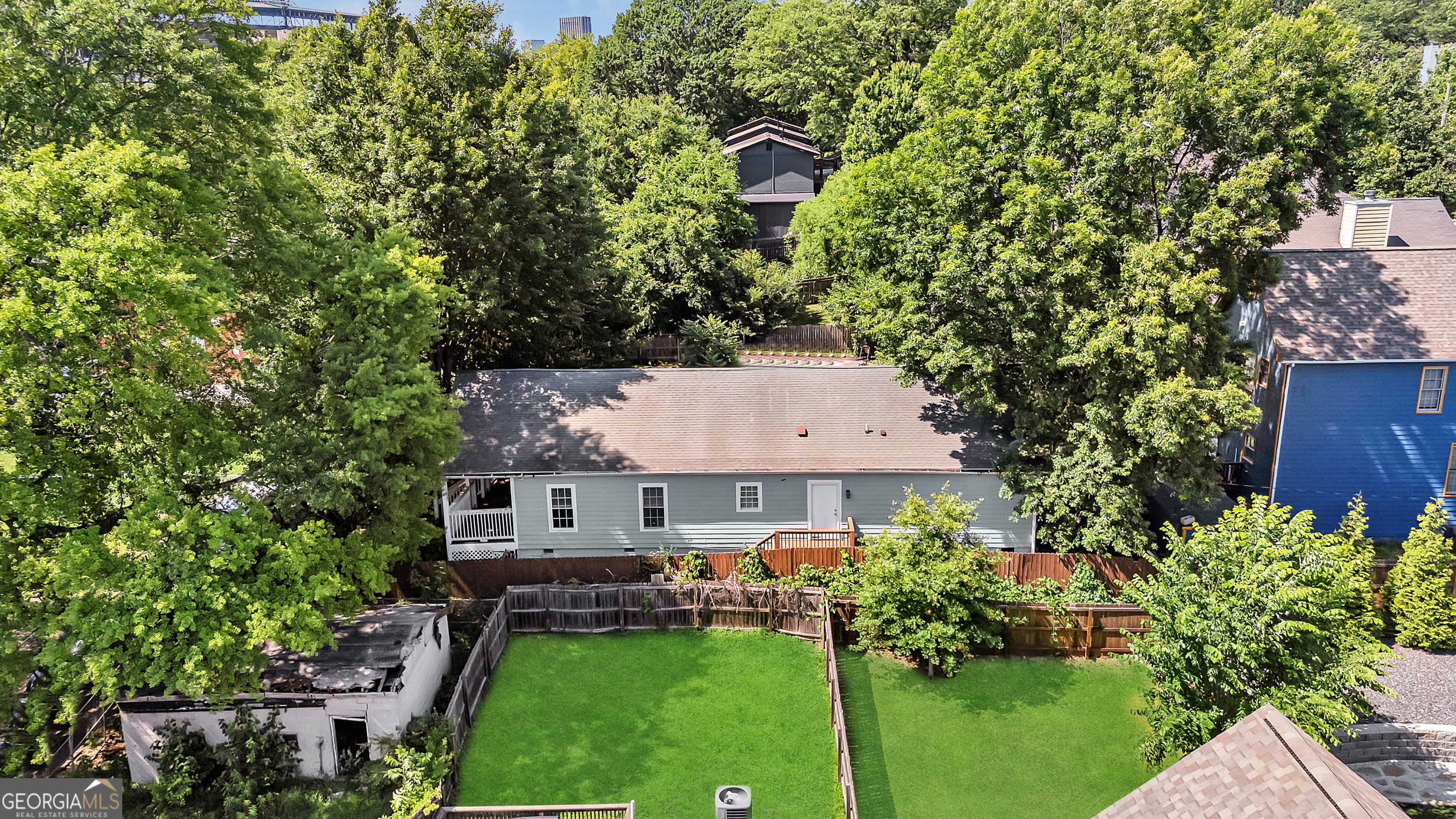 827 Fraser ST SE