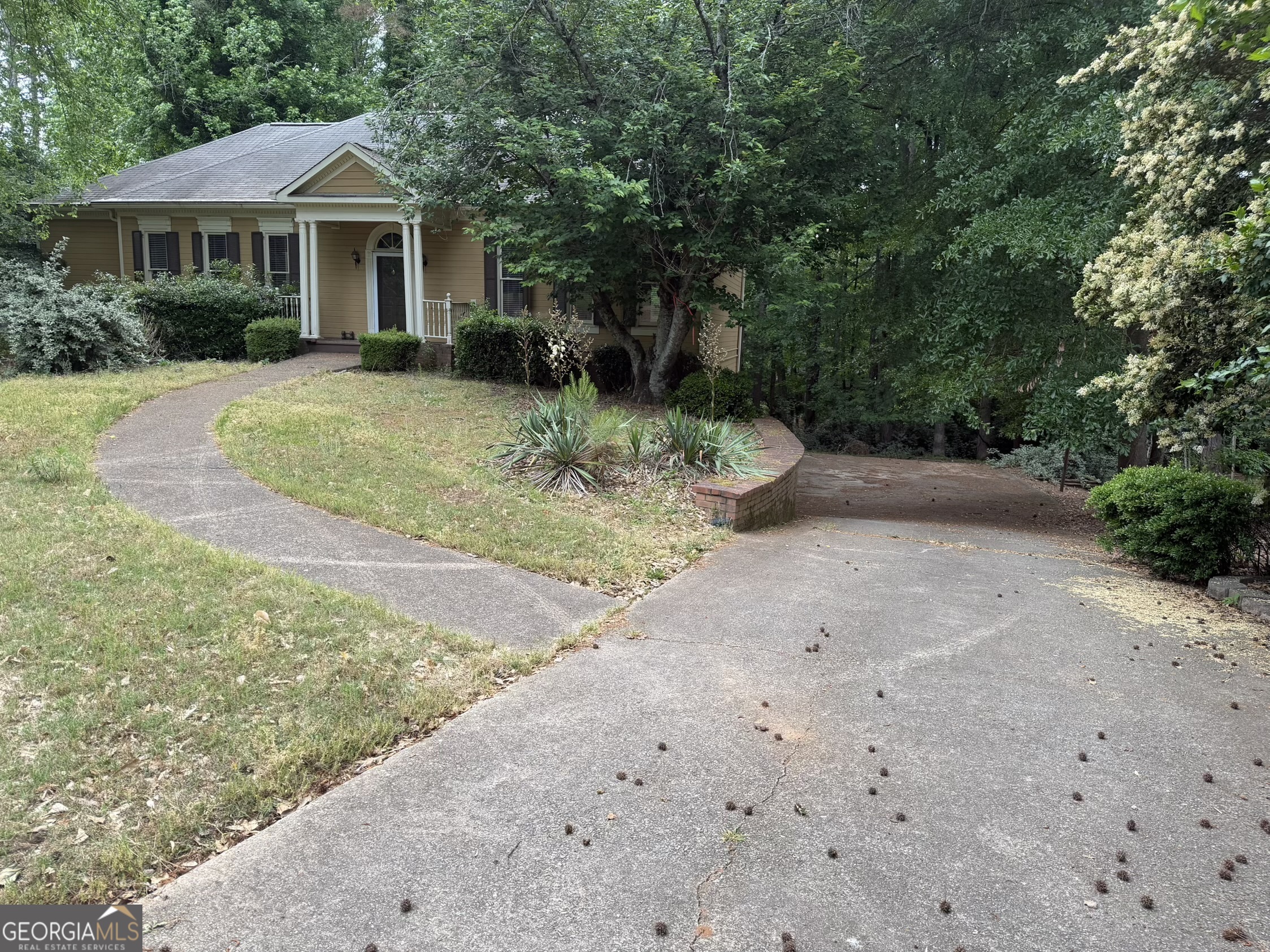 11160 Linbrook LN