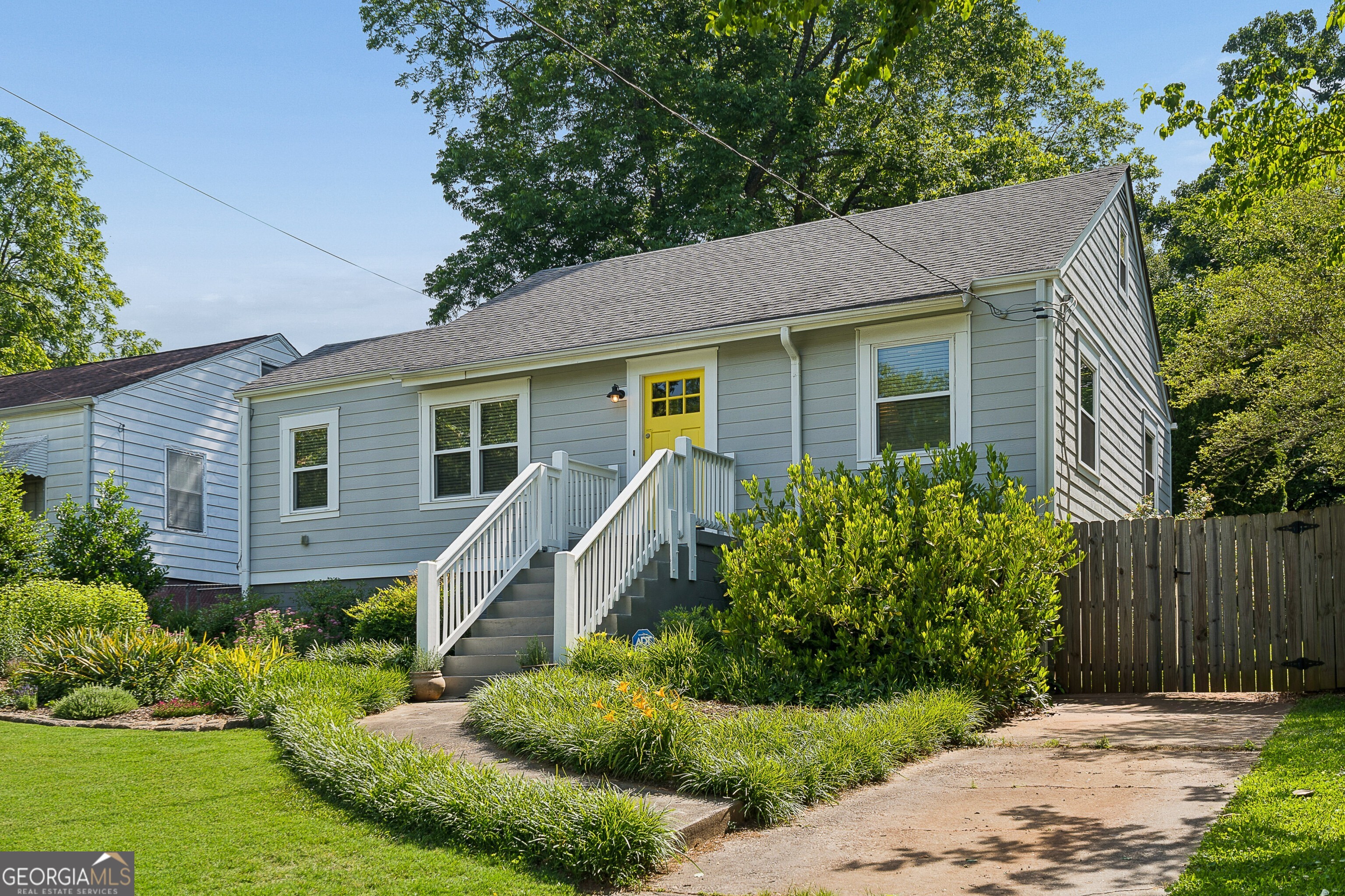 728 Blake AVE SE