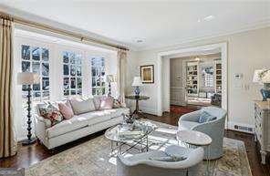 3114 Peachtree DR NE