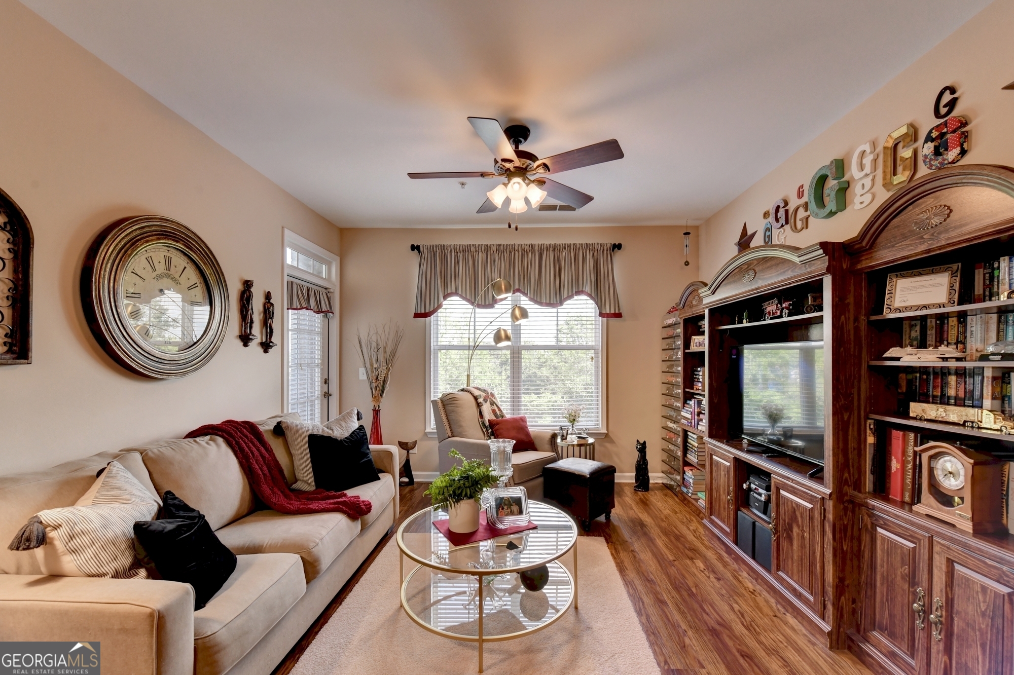 Westside Commons - Residential Income