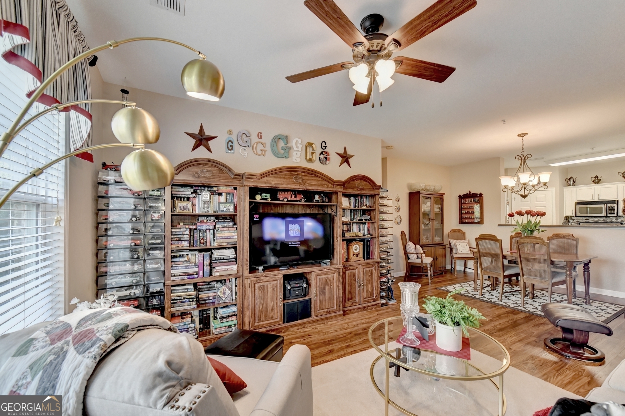 Westside Commons - Residential Income