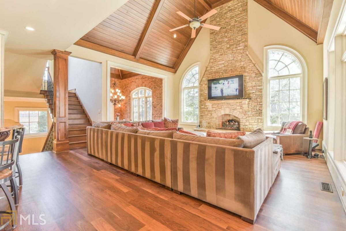 The River Club - Residential