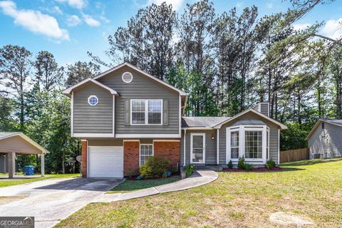 Photo of 220 Gemstone Place, Atlanta, GA 30349 (MLS # 10754649)
