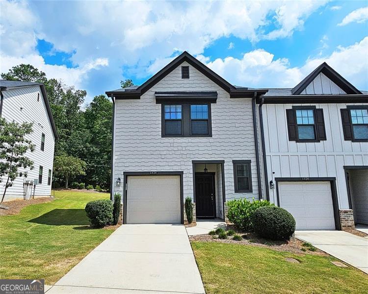 OPEN HOUSE SUNDAY 9/14 FROM 12:30-2:30PM. Immaculate, LIKE NEW END UNIT, 2-Story, 3 Bedroom Townhome with Garage in Spectacular Location 10 miles from Downtown/Midtown. Easy Access to I-285, Shopping & Restaurants, Airport, Buckhead, Braves Stadium & The Battery, and Major Sporting Venues. Boasting a Modern Open-Concept Design, Gorgeous Main Level with 9 Foot Ceilings is Ideal for Entertaining and Everyday Living. Fabulous Kitchen with Plenty of Beautiful Cabinetry and Counterspace, Large Island and Breakfast Bar, Pantry, Granite Countertops and Sleek Stainless Steel Appliances. Back Patio for Relaxing and Grilling with Privacy Walls and Large Open Backyard. Perfect for Outdoor Entertainment and Pets. Amazing Master Suite with Luxurious Bath and Walk-In Closet. Nice Sized Secondary Bedrooms. Ceiling Fans in all Bedrooms and Great Room. Handy Overhead Hanging Storage in Garage. Washer/Dryer and all kitchen appliances included in the sale. Overlook at Queen Creek has a Great Community Pool, Cook Out Facility, Sidewalks and Street Lights. Move-In Ready. Welcome Home!