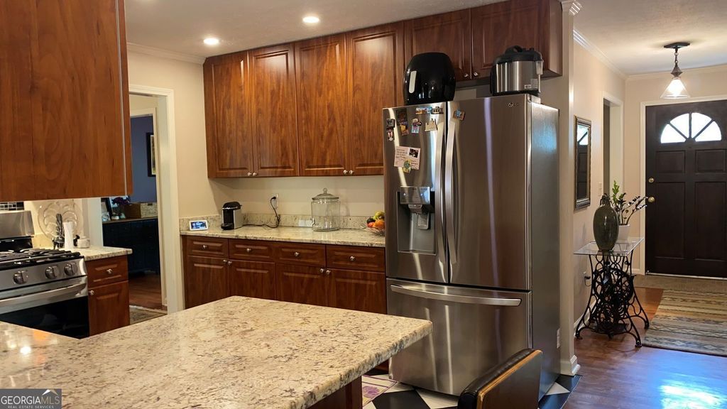 Photo of 2901 Victoria Drive, Marietta, GA 30068 (MLS # 10726931)