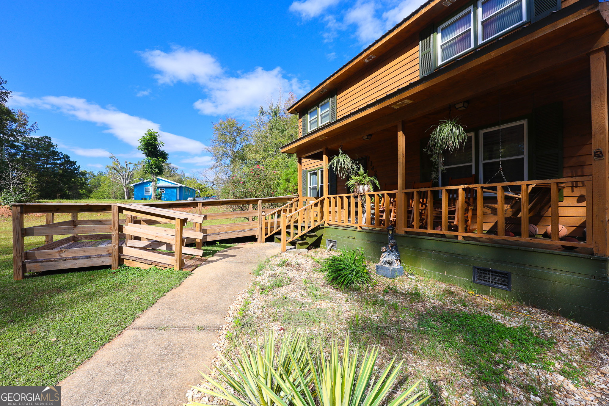 1142 Hammett RD