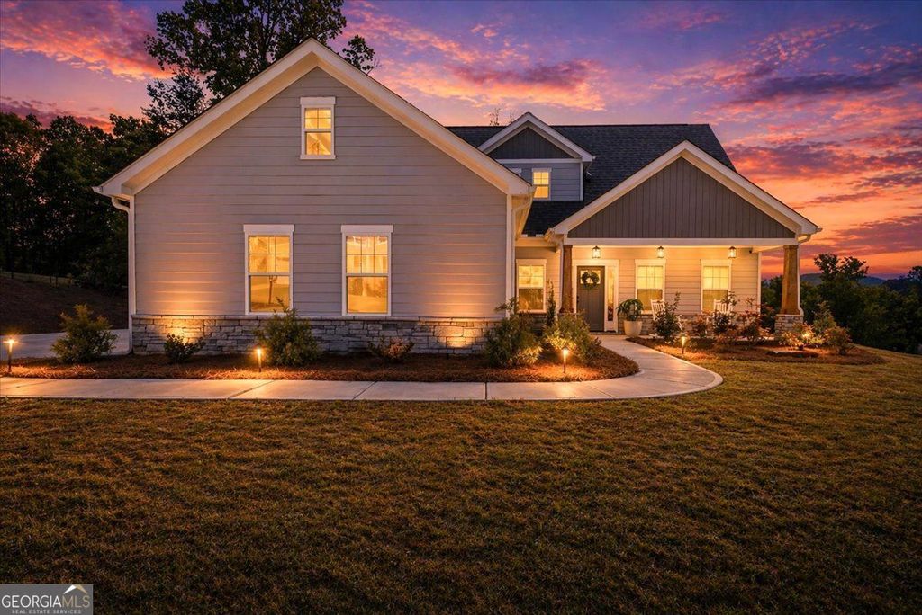 Photo of 110 Parkview Drive, Cleveland, GA 30528 (MLS # 10739364)