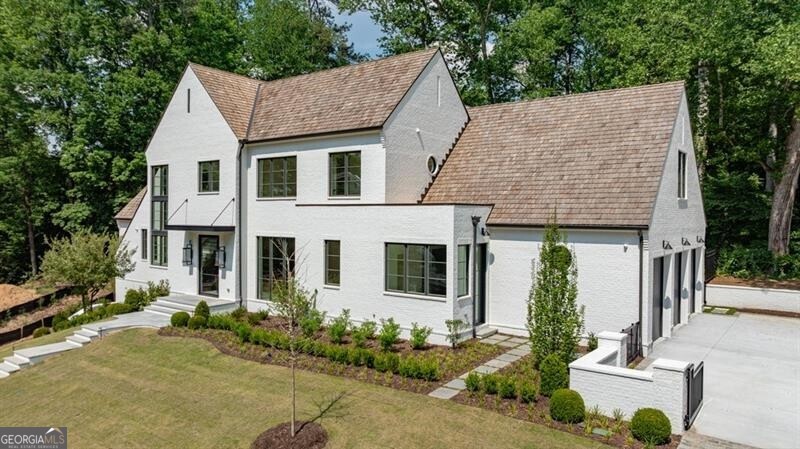 2983 Habersham CT NW