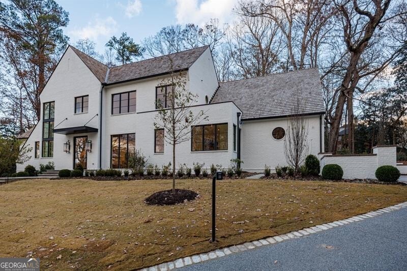 2983 Habersham CT NW