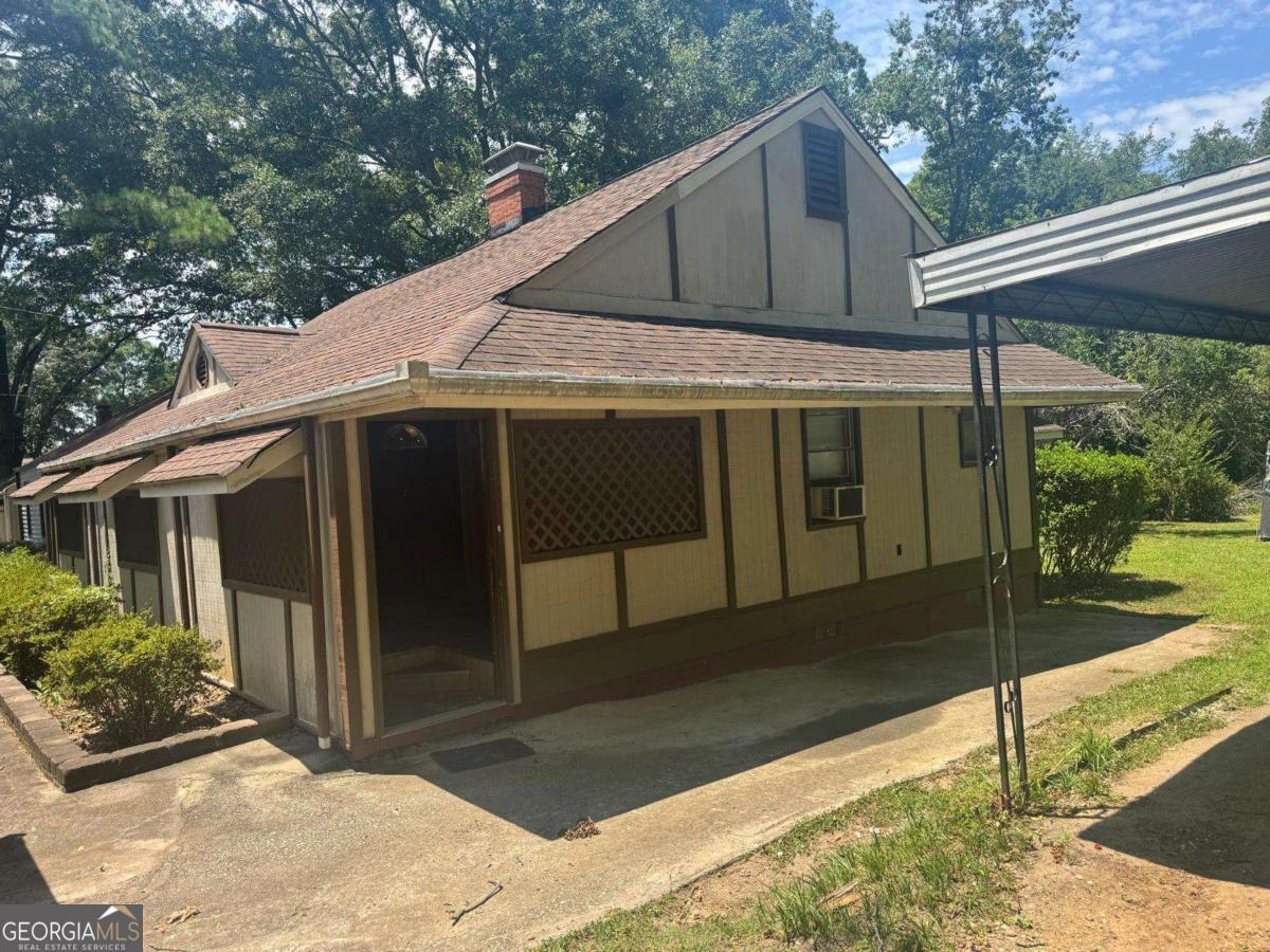 718 South AVE