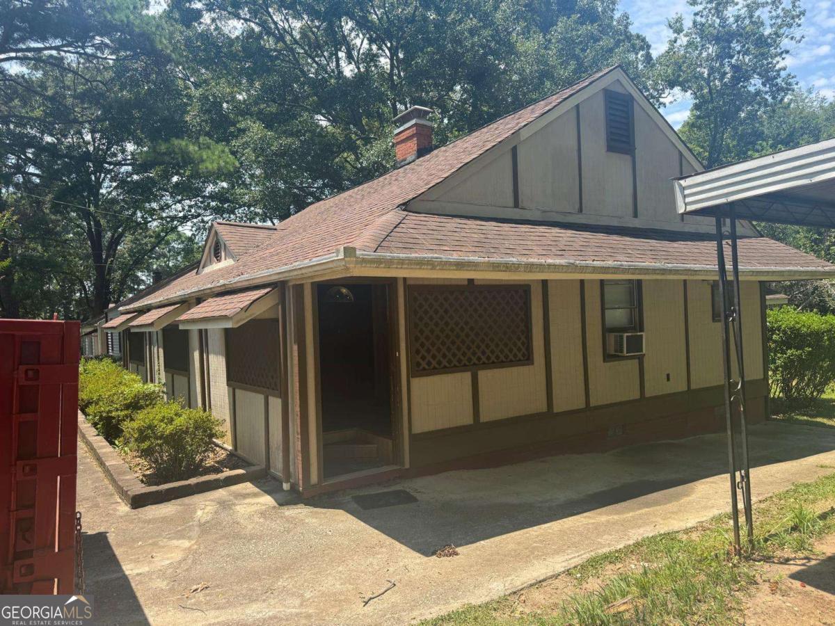 Investor Special in Forest Park! Unlock the potential of this diamond in the rough - a prime opportunity for investors, flippers, or savvy DIY buyers looking to build serious equity. This solidly built home offers great bones, a spacious layout, and endless renovation possibilities. Located in a high-demand area of Forest Park with strong rental and resale potential, this property is poised to deliver excellent returns once updated. Whether you're planning a full rehab or a strategic refresh, this is your chance to turn vision into value. Don't miss out - properties with this kind of upside don't last long!
