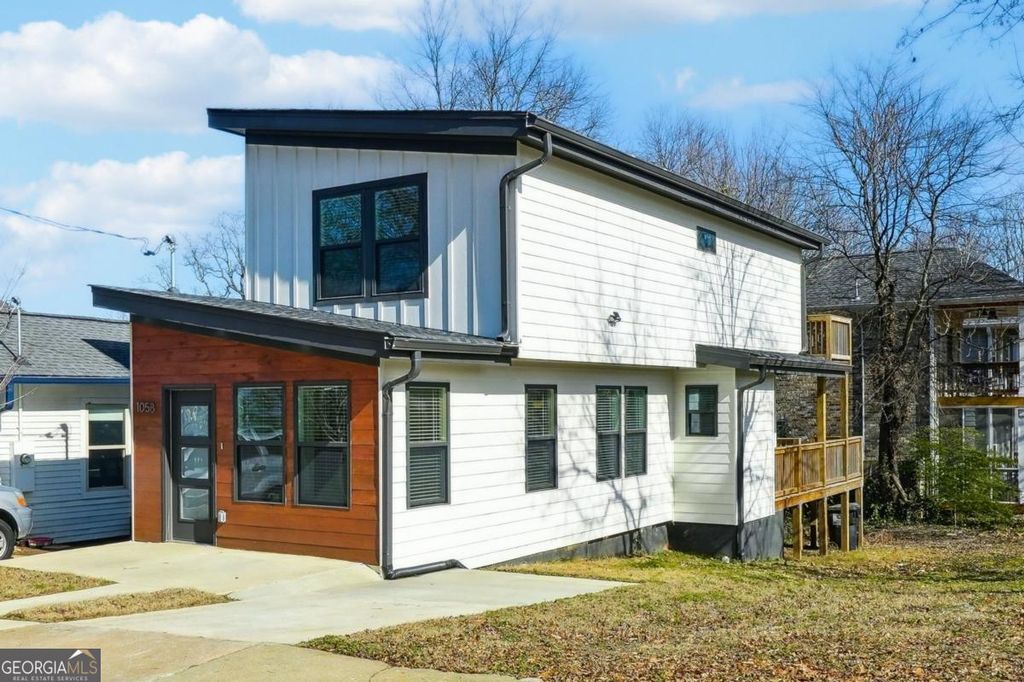 Photo of 1058 West Avenue SW, Atlanta, GA 30315 (MLS # 10756466)