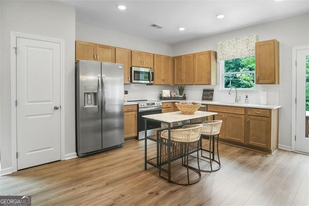 230 Alameda ST 84
