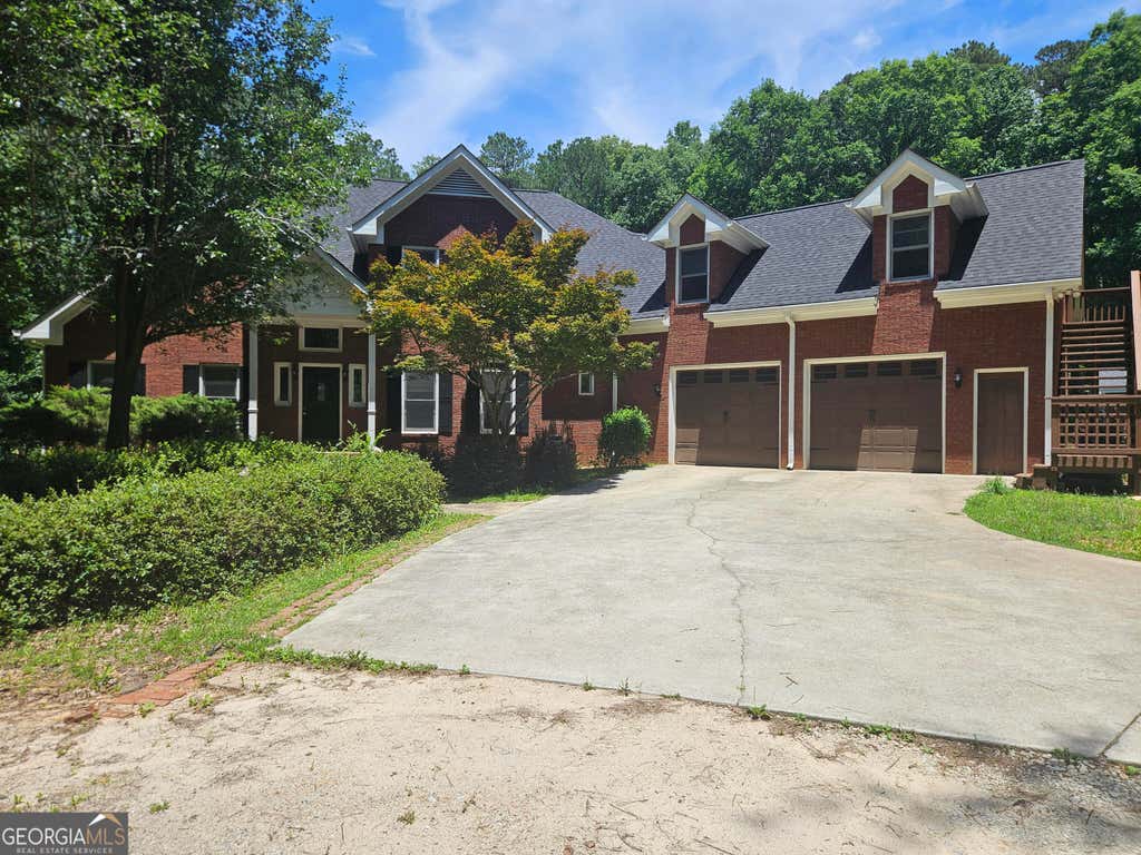 Photo of 60 Hickory Hill Drive, Oxford, GA 30054 (MLS # 10779983)