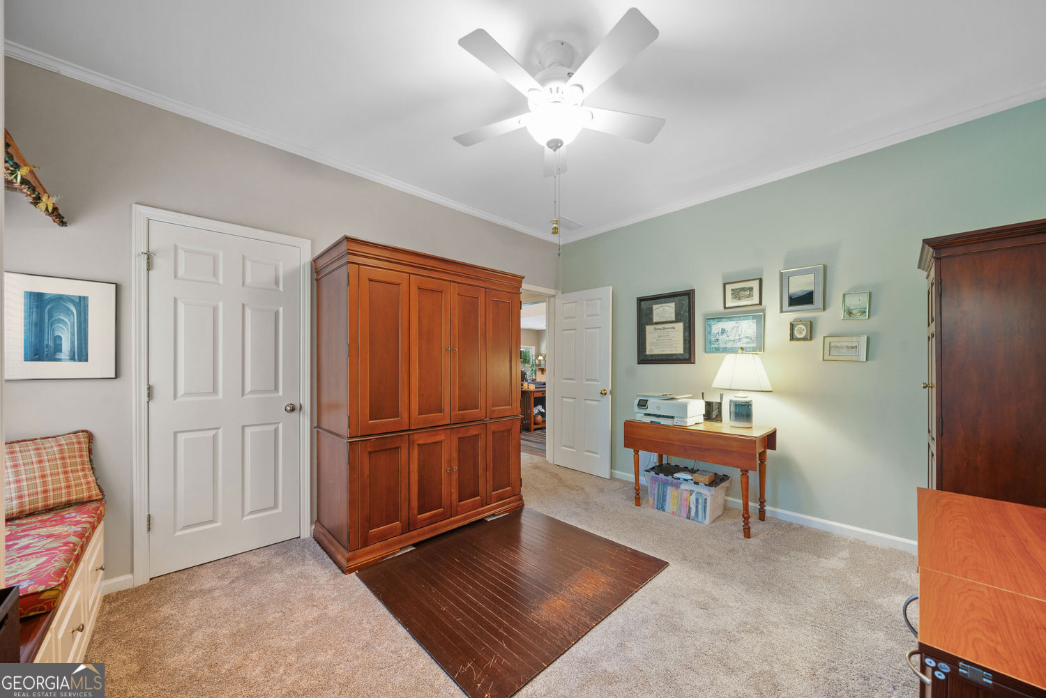 LONGMONT AT SUGARLOAF - Residential