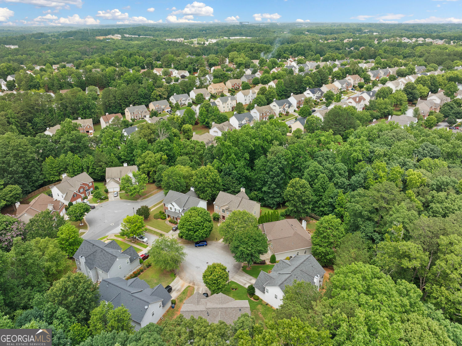 LONGMONT AT SUGARLOAF - Residential