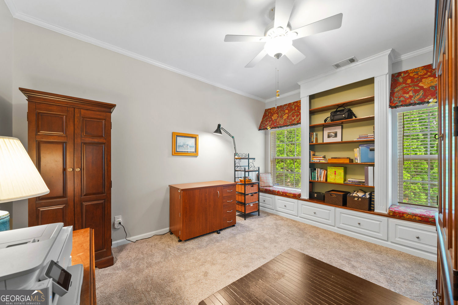 LONGMONT AT SUGARLOAF - Residential