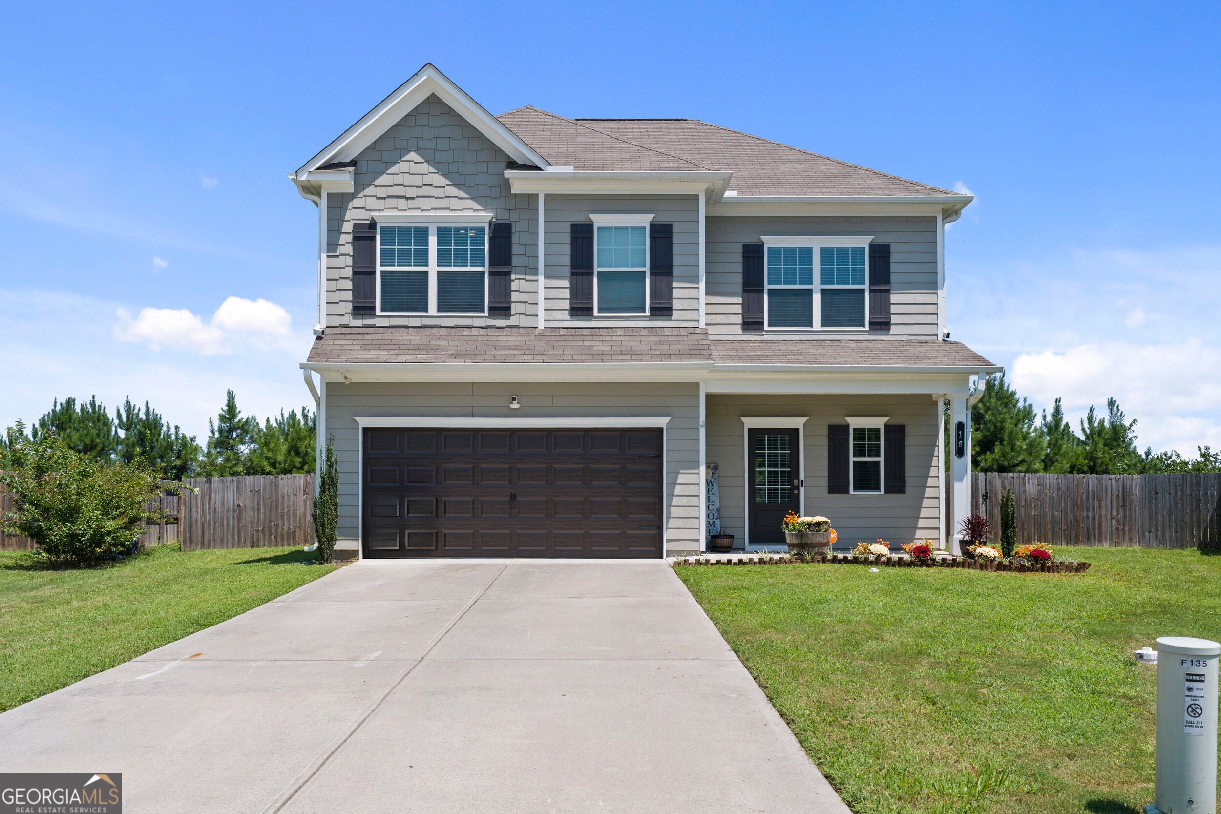 16 Jay CIR NW