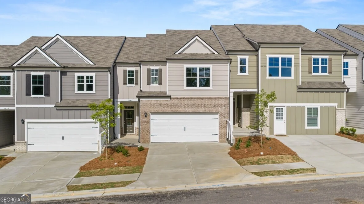 1841 Meadow Green Circle