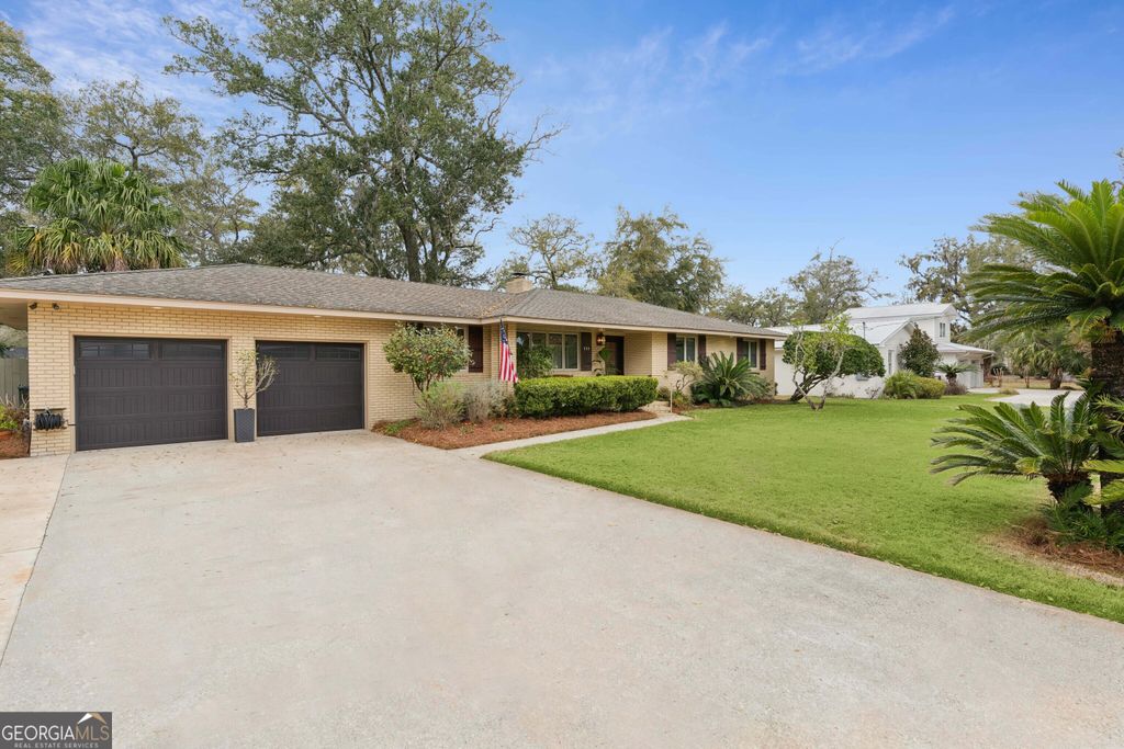 Photo of 519 Wesley Oak Circle, Saint Simons Island, GA 31522 (MLS # 10711502)