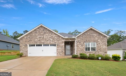 Single Family Residence in Macon GA 501 Southern Oaks Drive.jpg