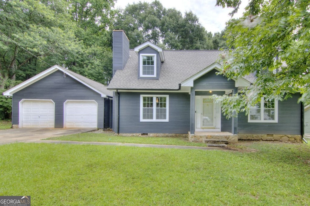 Photo of 18 Regal Way NW, Lawrenceville, GA 30044 (MLS # 10803863)