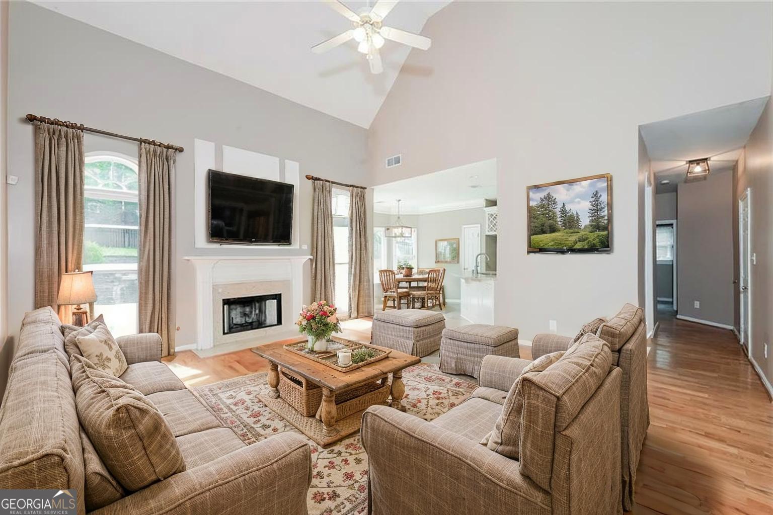 1305 Kelly Nelson DR
