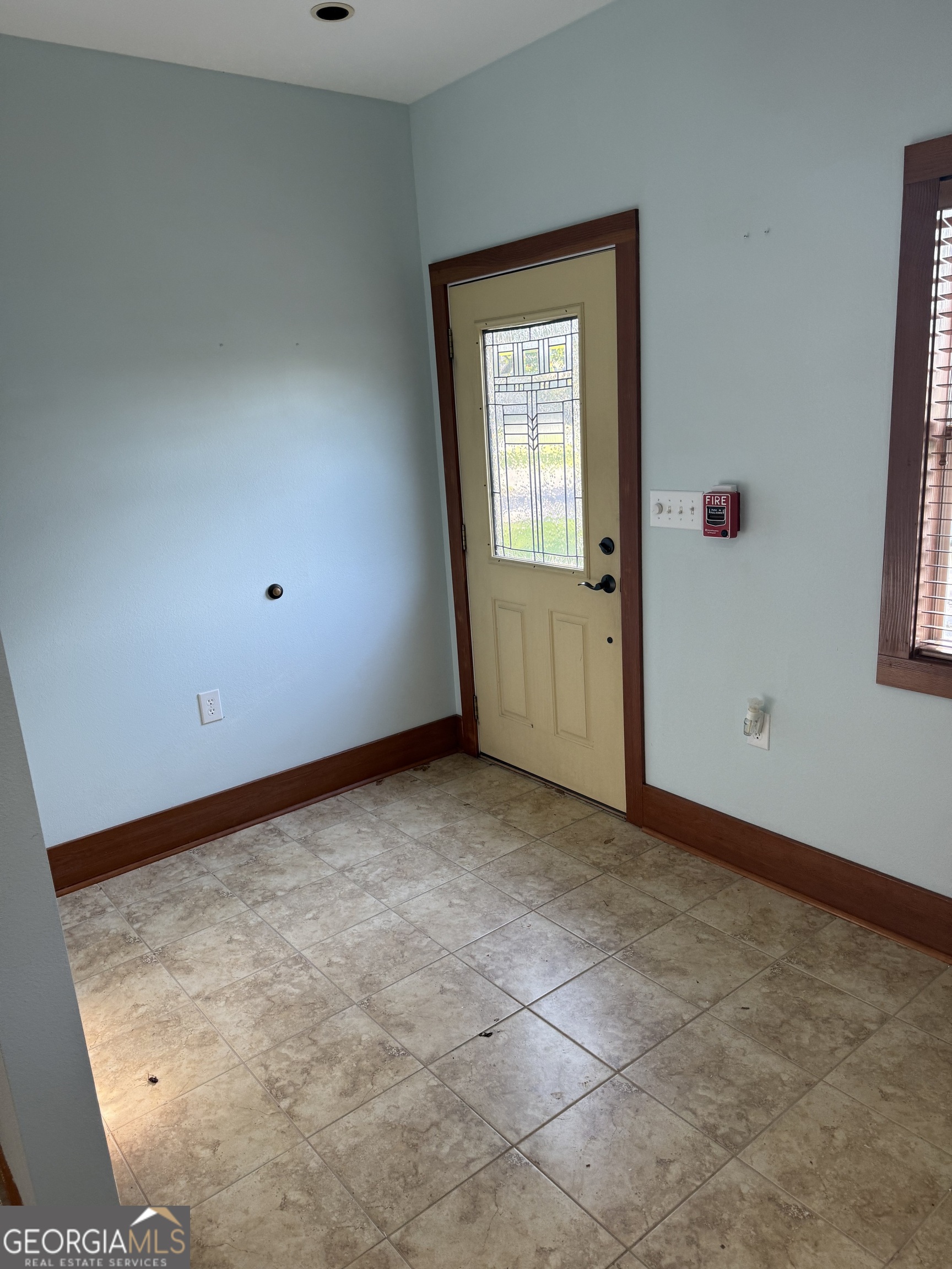 69 N Mimosa LN