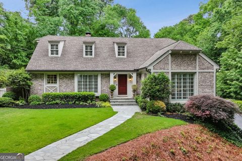 Photo of 5240 Kenbrook Way, Atlanta, GA 30327 (MLS # 10760011)